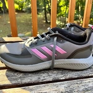 Women's Adidas Runfalcon series size